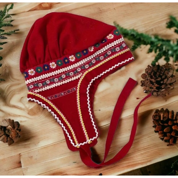 Vintage Accessories - Vintage Sami Style Handmade Hat Lapland Scandinavian Fold Art Hat Bonnet